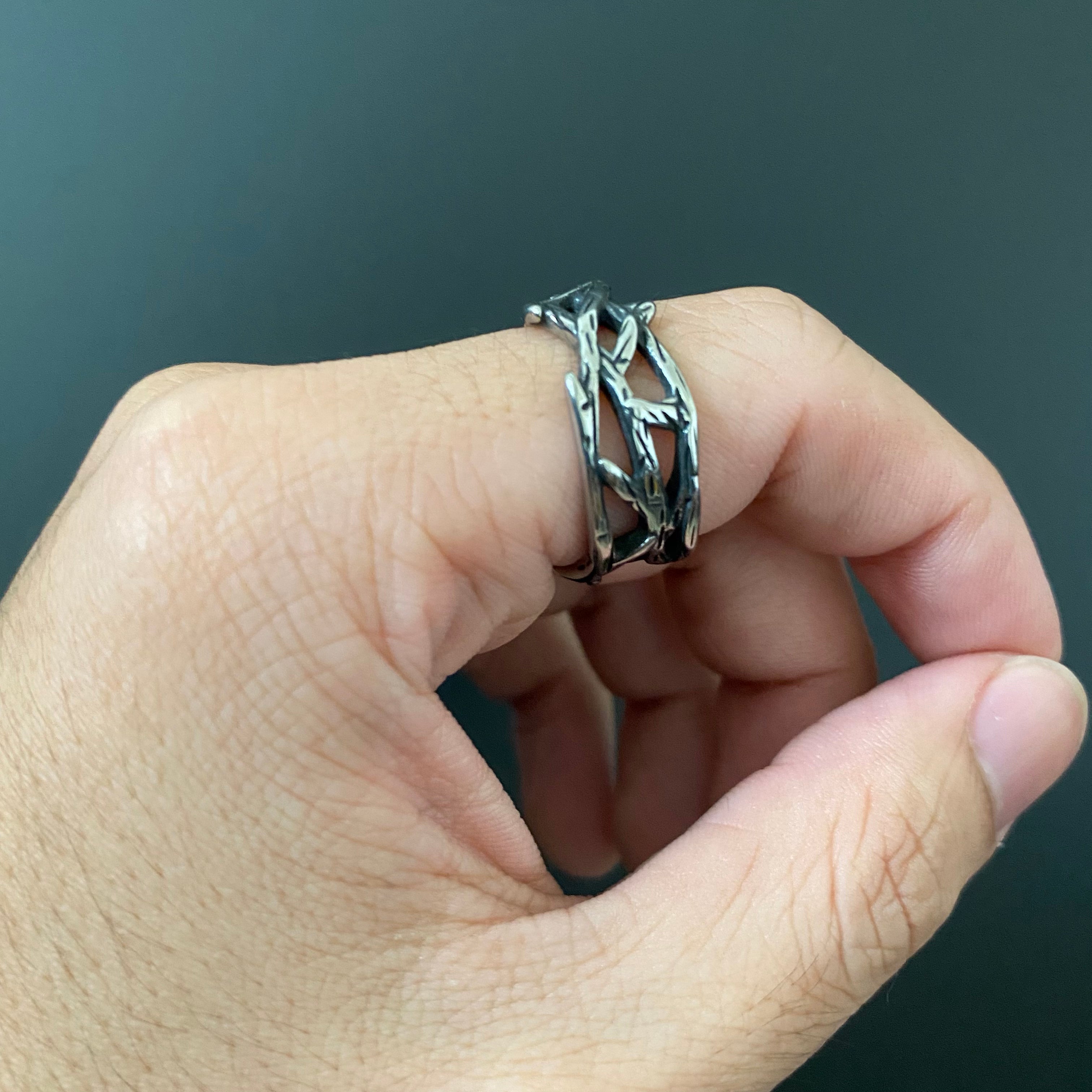 Silver Barbed Wire Ring – SergeDeNimes US